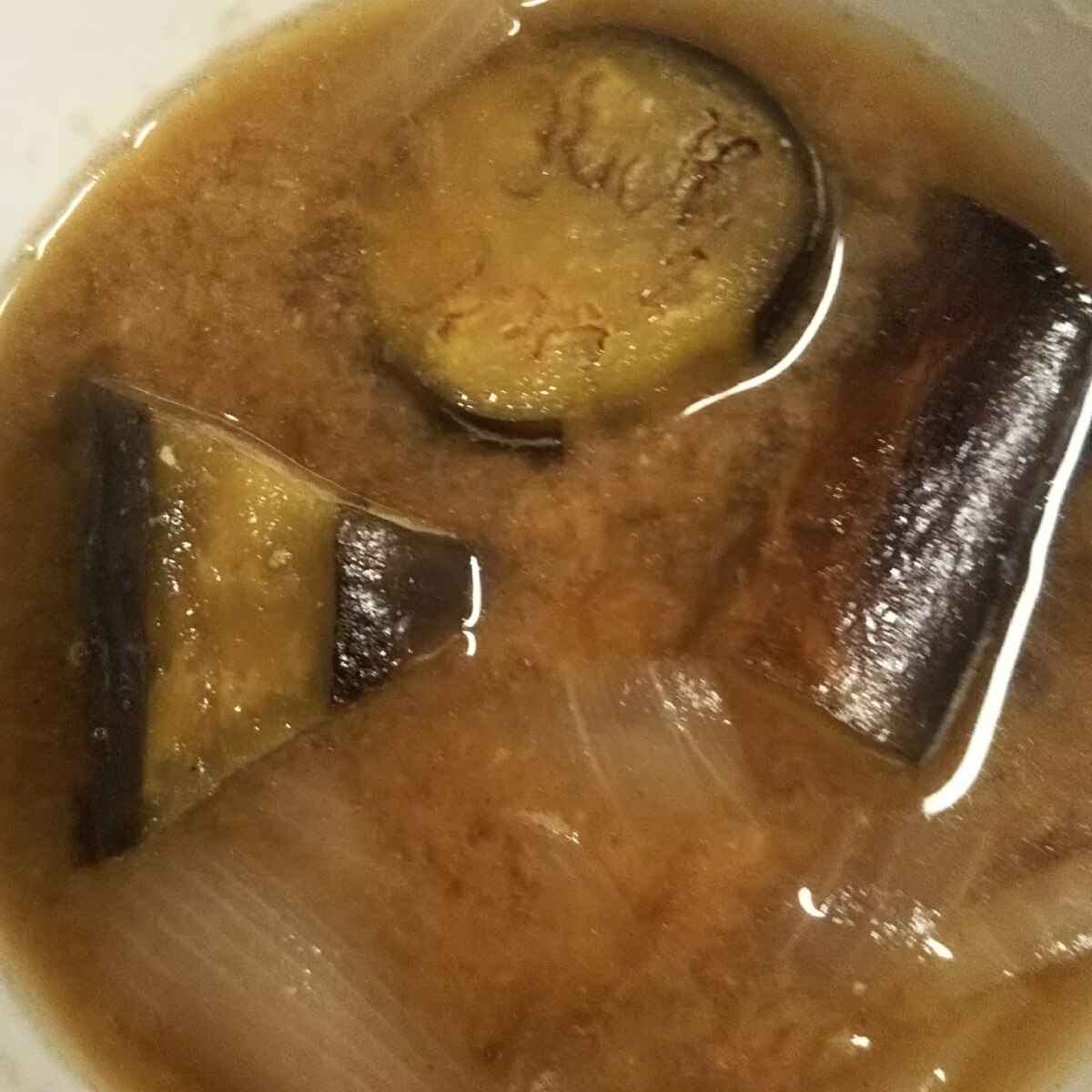 焼きなすと玉ねぎの味噌汁 レシピ 作り方 By ねこばっか 楽天レシピ 焼きなすと玉ねぎの味噌汁 レシピ 作り方 By ねこばっか 楽天レシピ